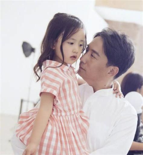 黄磊的女儿，当初是爸爸去哪儿里的小女孩，如今身材不输成年人！ - 360娱乐，你开心就好