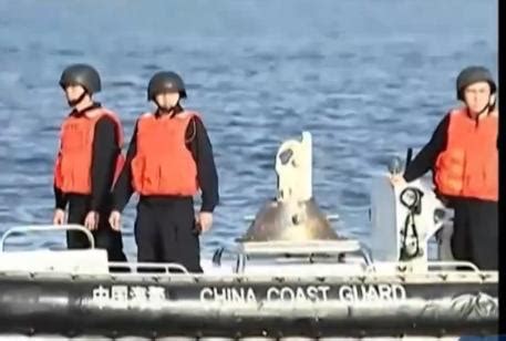 中国海警依法驱离菲律宾非法侵闯黄岩岛邻近海域船只 - 2024年2月22日, 俄罗斯卫星通讯社