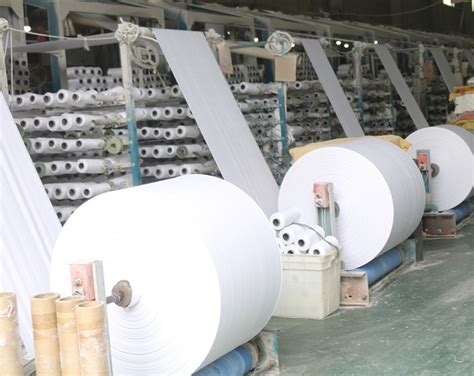 编织袋生产过程，一条龙自动化生产，根本用不上人工