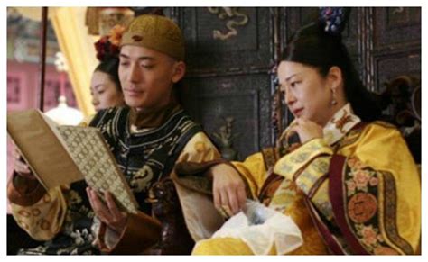 她是清朝最传奇的皇后，一生从未踏入后宫半步__财经头条
