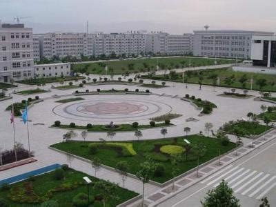陕西科技大学镐京学院怎么样地址在哪？镐京学院宿舍真实图片
