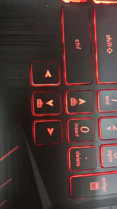 键盘最右边的灯怎么关_360新知