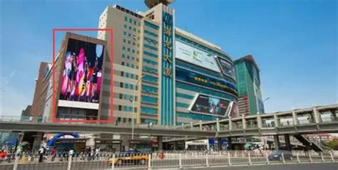 深圳都市巨影科技热销户外巨幕广告投影灯_户外高清投影广告设备 图片_高清大图 - 阿里巴巴