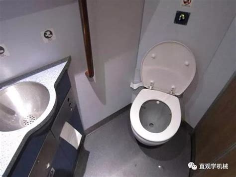 火车上的厕所在哪 火车上厕所的位置_知秀网