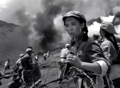 英雄儿女，战地演出：《歌唱炊事员》，王芳演唱_电影_高清完整版视频在线观看_腾讯视频
