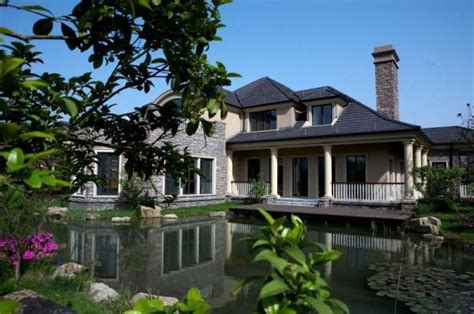 杭州西湖边的名人别墅，每幢价值超亿元
