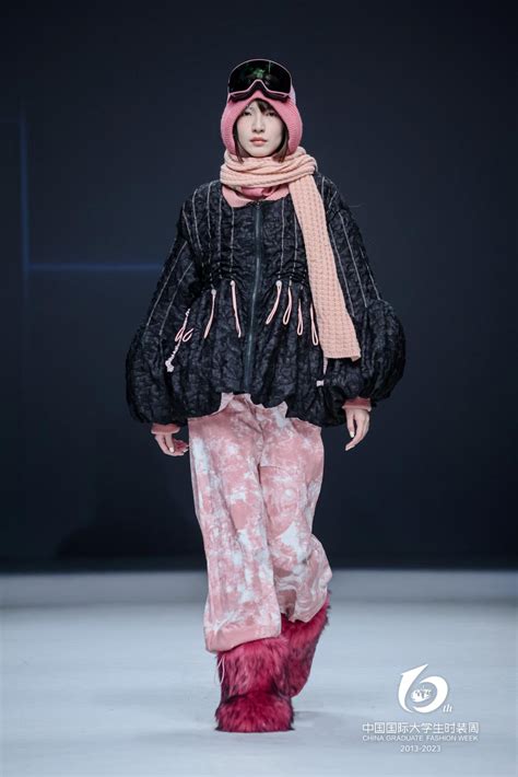 时尚发布 | 莱素旗袍：“花样年华”发布秀@2022江西纺织服装周_品牌时尚网-品牌传媒