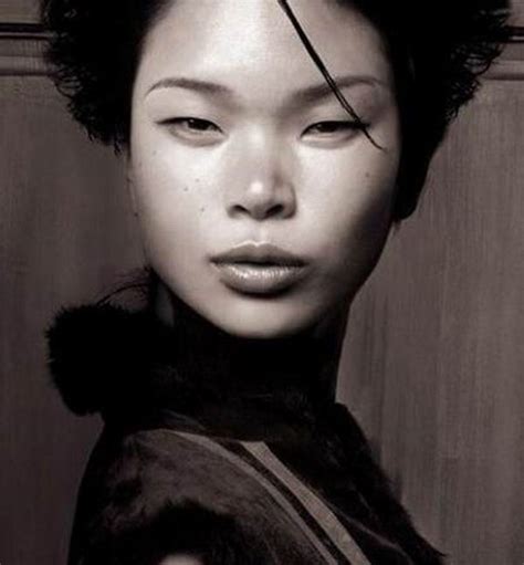 国际超模被称为中国最“丑”模特 而外国人认为她最美_北京新时代模特学校 | 中国时尚艺术教育培训基地
