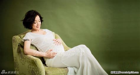 阿雅大肚照(3) - 孕妇照片
