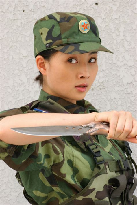 中国这个兵种从几十万人中挑选，每年只招35人，清一色都是女兵_凤凰网