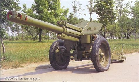 国产66式152毫米加农榴弹炮，原型是CCCP的D20式152毫米炮