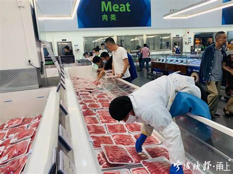 年内首次猪肉储备投放开启在即，但消费旺季仍将支撑猪价|界面新闻