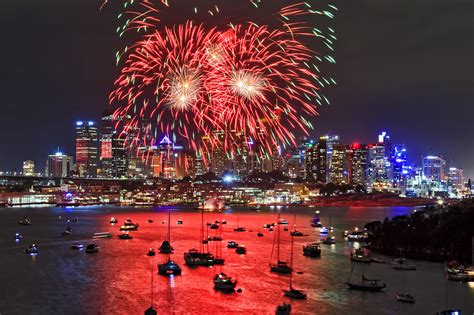 New Years Eve Sydney Fireworks Harbour Bridge NSW 161114110454004 ...