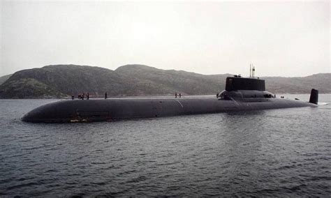 消失的龟背 俄北风之神级改进型战略核潜艇亮相 - 中国军网