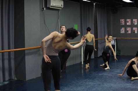 河南许昌舞蹈培训班有哪些 许昌的艺考生选舞蹈培训机构应该怎么选 看一下有益无害!_2023舞蹈艺考最新资讯-舞蹈艺考培训就在舞研艺考！