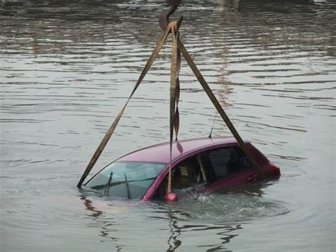 汽车落水事件-太平洋汽车网