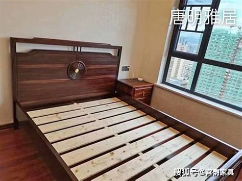 广东新中式家具|带你揭秘床板有气味的真相!_味道