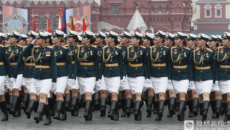 为什么每年胜利日俄罗斯都要阅兵