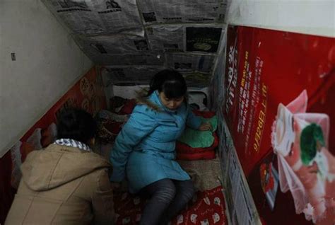 北京地下室的少年少女, 合租一起只为了当初的梦想!|地下室|少女|少年_新浪新闻