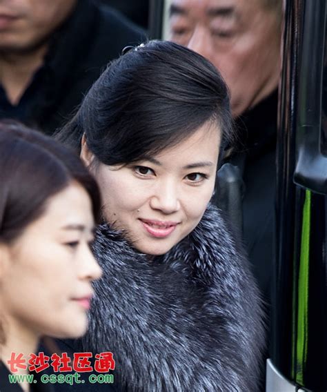 朝鲜美女乐团抵达北京 团长玄松月现身