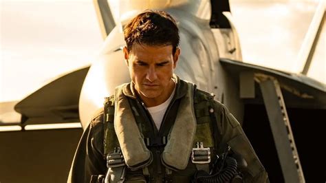 精彩空战电影《飞行精英》：F-16战机被导弹锁定，上演极限逃生##战争电影