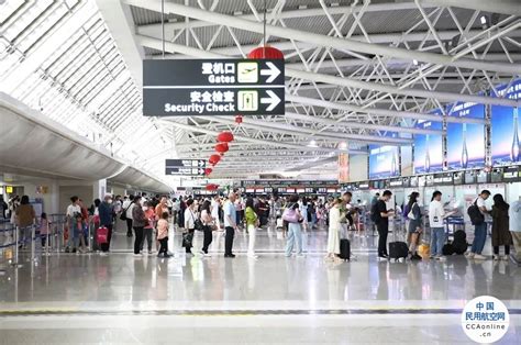 2037万余人次 三亚机场旅客年吞吐量创历史新高 - 民用航空网