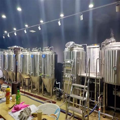 2022新型啤酒设备精酿3000升啤酒设备厂家生产安装