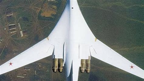 世界一流轰炸机，白天鹅飞行速度有多快？最大飞行速度可达2马赫