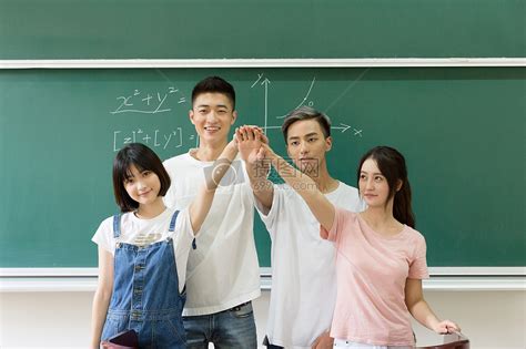 百团大战——学生社团联合招新现场直击-清华大学