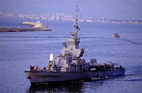 中国海军在南海摆出最强阵容，原来辽宁舰战斗群是这样作战的_凤凰网视频_凤凰网
