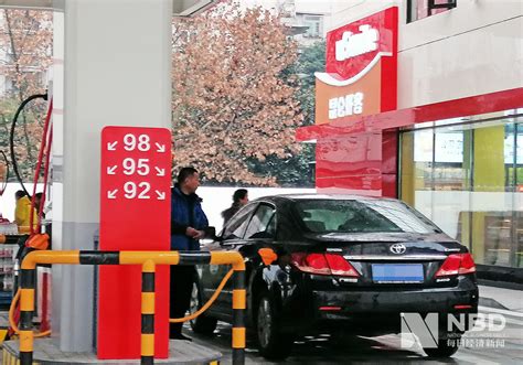 【汽车】老司机解释：都是加油站的汽油，为什么跑的公里数不一样_搜狐汽车_搜狐网