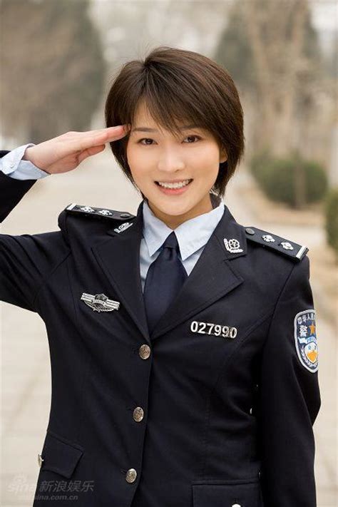 美女警察(动漫手机静态壁纸) - 动漫手机壁纸下载 - 元气壁纸