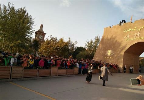 夜游喀什古城 留在最美的时光里 - 中国民族宗教网