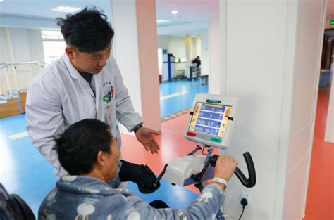 中国康复研究中心社会职业康复科与肾内科携手服务，提升透析患者的康复治疗质量 信息纵览