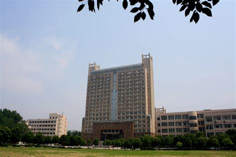 武汉大学在985排名多少？武汉大学算顶尖大学吗？