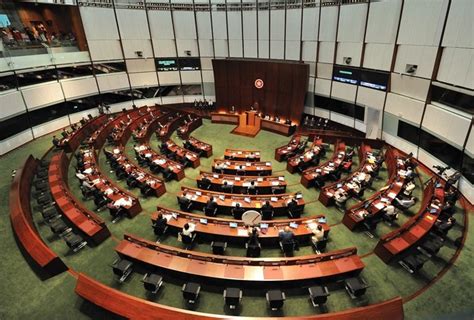 香港立法会补选 4人当选3人首次参选_凤凰网视频_凤凰网
