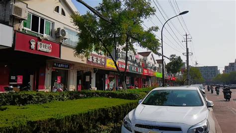 共富新村站出口以及周边交通 - 上海公交网