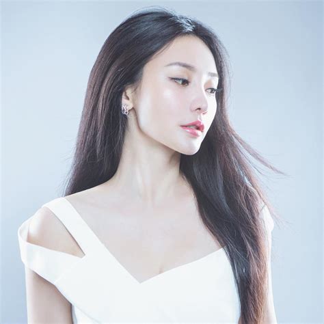 熊黛林眼中的柳岩图片