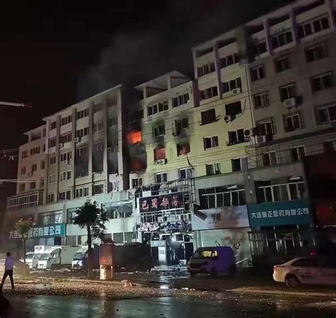 大连普兰店区一住户发生爆炸，市民称附近多户居民楼玻璃被震碎|爆炸|大连市_新浪新闻