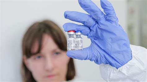 普京称接种疫苗后抗体检测呈阳性-俄罗斯新冠疫苗靠谱吗 - 见闻坊