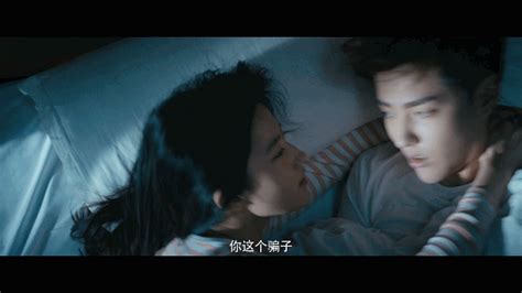 吻戏动图图片