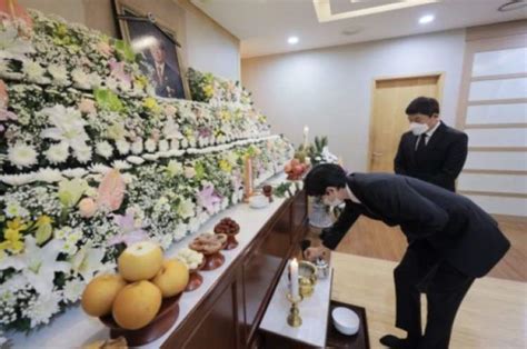韩国最高龄主持宋海去世，追思会连办三天 - 周到上海