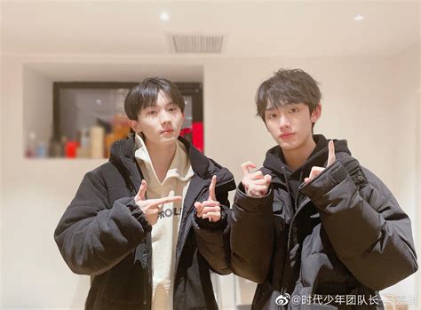 马嘉祺和丁程鑫图片