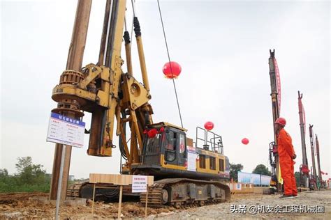 南京大型机械设备安全检测现场,南京市工程机械安全和环保检测服务网