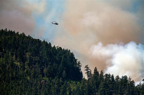 加拿大森林大火逼近油砂重地 - 陕工网