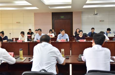 关于延期举行扬中市教育局所属学校2022年第二批公开招聘教师笔试的通告（2022年12月21日发布） | 镇江市人力资源和社会保障局
