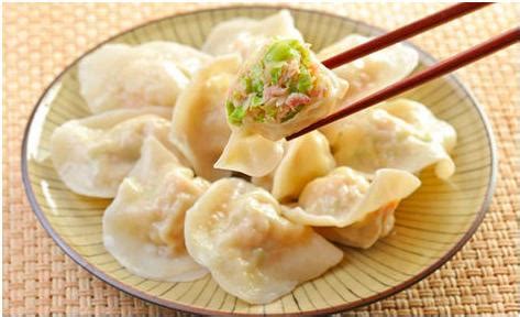 【白菜猪肉水饺的做法步骤图，怎么做好吃】美食小凉_下厨房