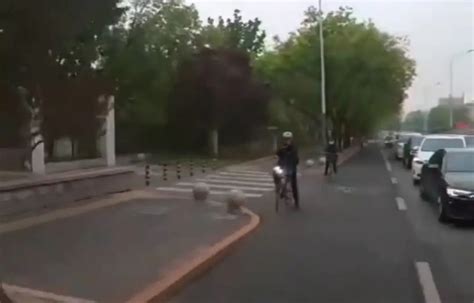 北京一摩托车走非机动车道被举报，骑士曝光举报者 - 摩托车二手网