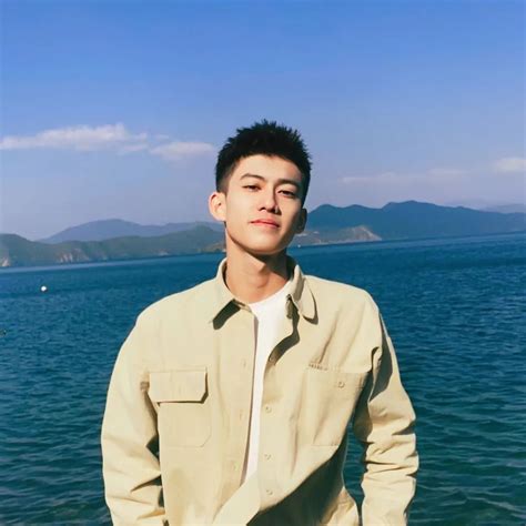 高泽宇非主流头像