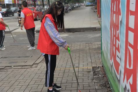 “捡拾垃圾，美化环境”——农学院组织开展2021年上半年入党发展对象志愿服务实践活动-长江大学农学院